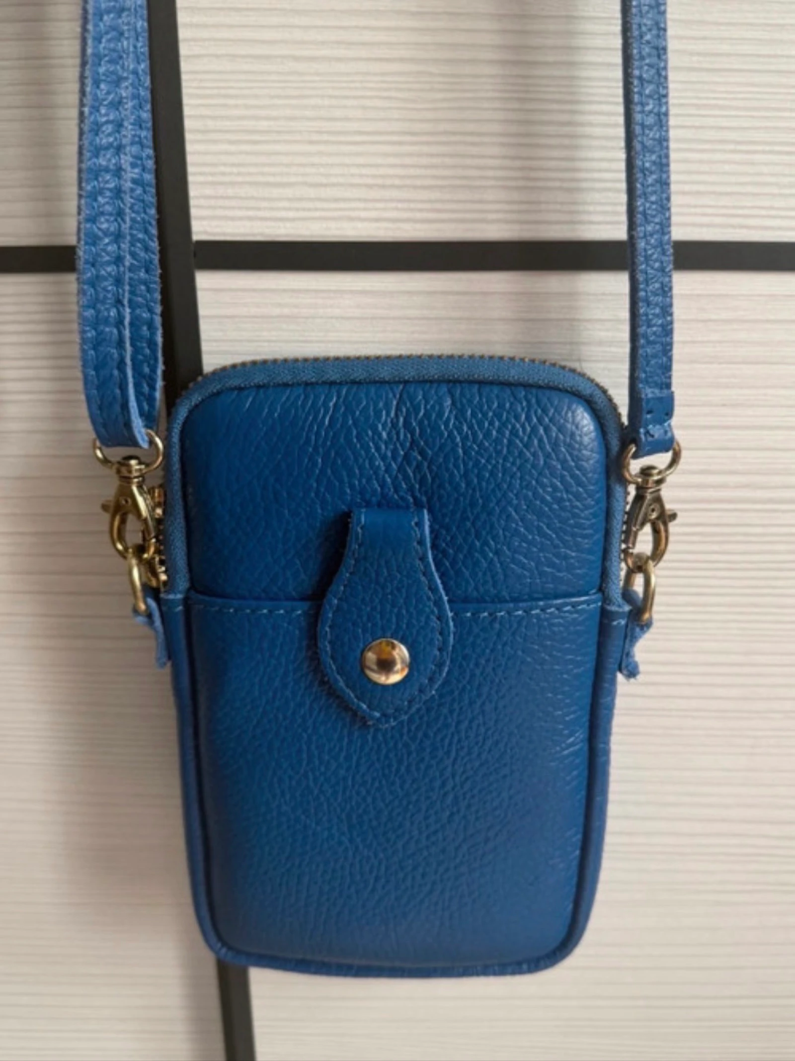 Bolso bandolera para móvil de piel azul (Nuevo)